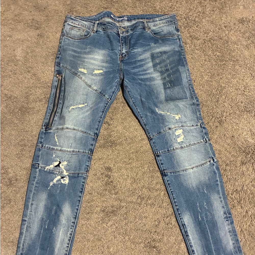 Men's Classic Distressed Denim Jeans
